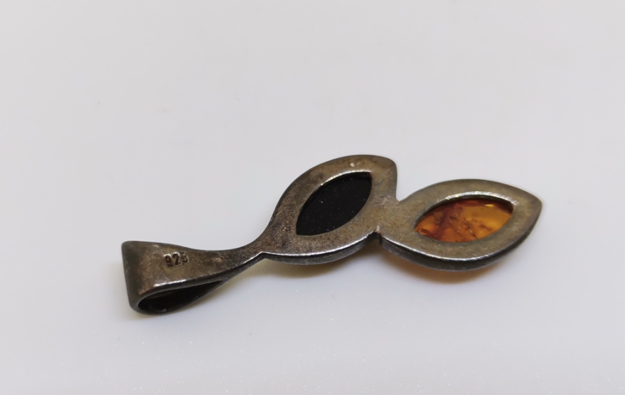 DAMLA KEHRİBAR TAŞLI ÖZEL YAPIM GÜMÜŞ KOLYE UCU