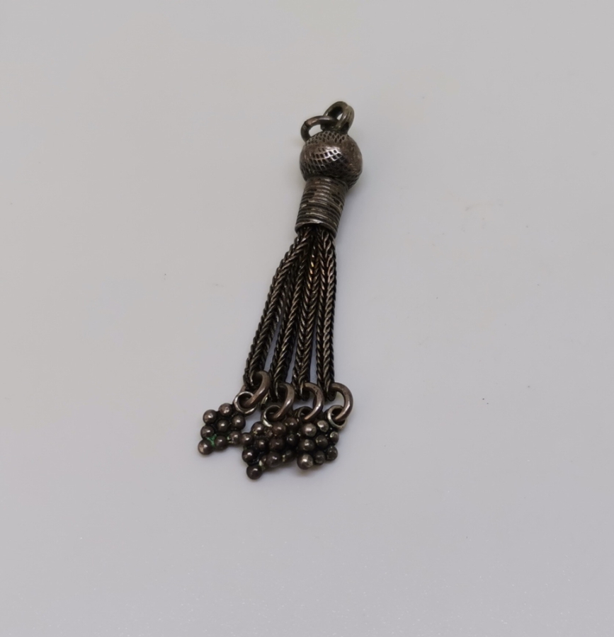 ANTİKA GÜMÜŞ TESPİH PÜSKÜLÜ