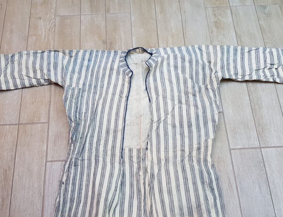 EL DOKUMA KUMAŞTAN YAPILMIŞ OSMANLI DÖNEMİ ÜÇ ETEK