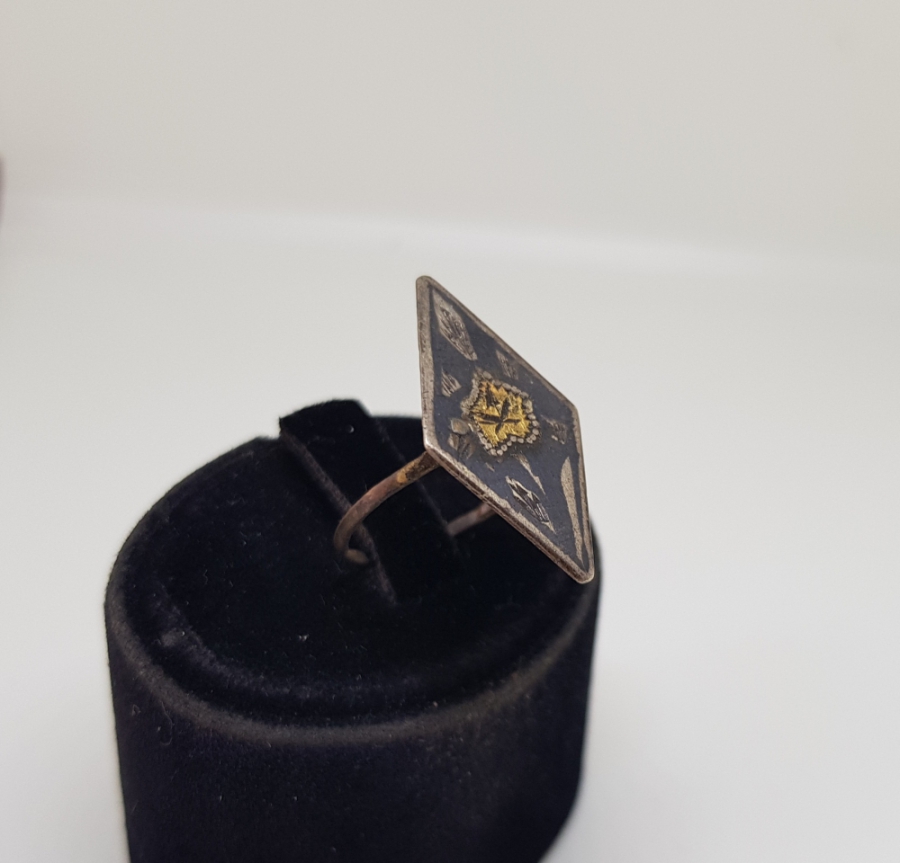 SAVAT İŞÇİLİKLİ ORTASI ALTIN BOY DAMGALI OSMANLI DÖNEMİ GÜMÜŞ YÜZÜK