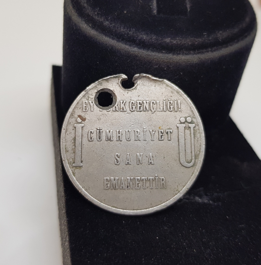 ATATÜRK'ÜN ÖLÜMÜ ANISINA İSTANBUL ÜNİVERSİTESİ TARAFINDAN BASTIRILMIŞ ÇOK NADİR HATIRA MADALYONU