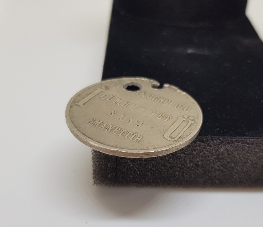 ATATÜRK'ÜN ÖLÜMÜ ANISINA İSTANBUL ÜNİVERSİTESİ TARAFINDAN BASTIRILMIŞ ÇOK NADİR HATIRA MADALYONU