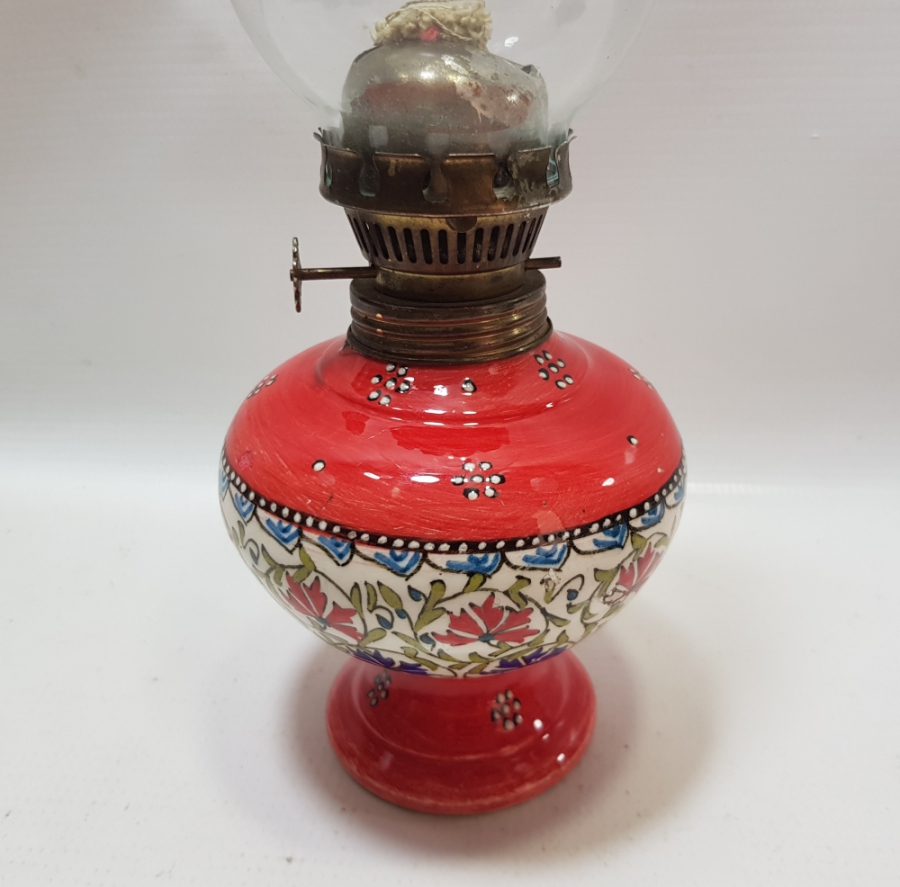 ÜZERİ EL BOYAMA İŞÇİLİKLİ ANTİKA KÜTAHYA GAZ LAMBASI