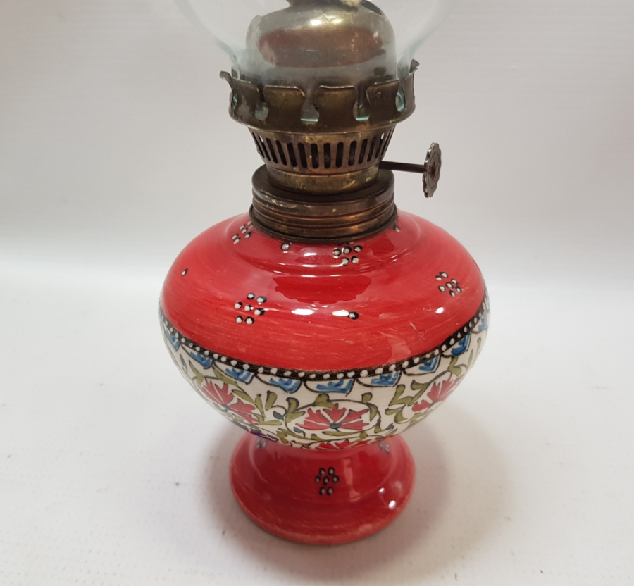 ÜZERİ EL BOYAMA İŞÇİLİKLİ ANTİKA KÜTAHYA GAZ LAMBASI