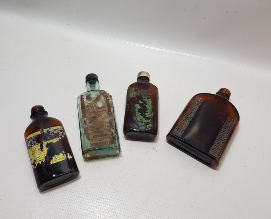 ECZACILIK TARİHİ - ANTİKA CAM İLAÇ ŞİŞESİ LOTU