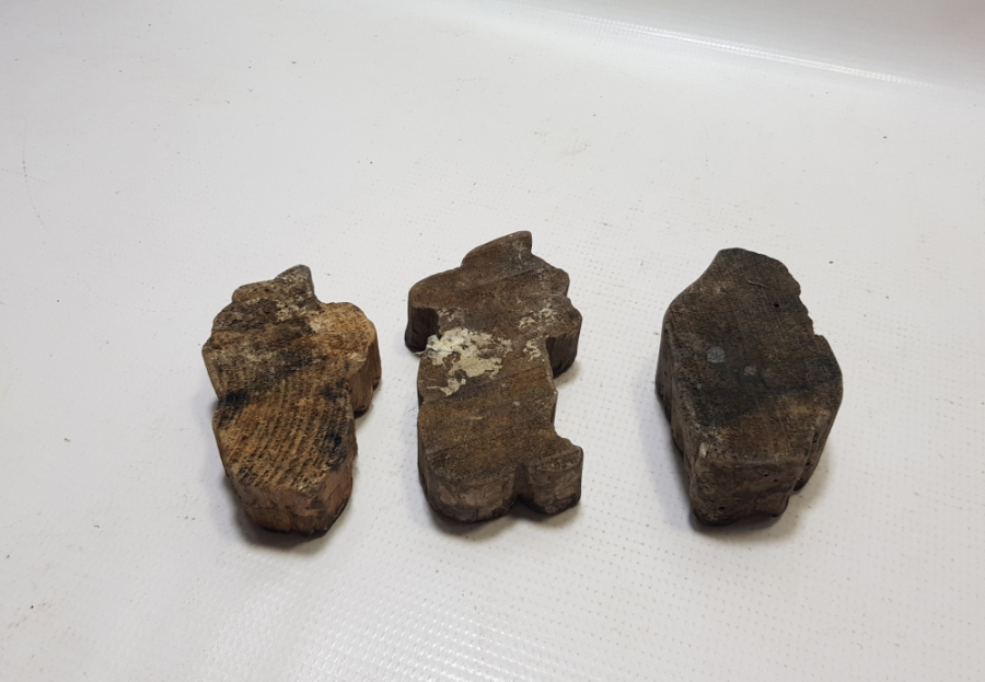 OSMANLI DÖNEMİ TOKAT İŞİ 3 ADET EL OYMA AHŞAP BASKI KALIBI