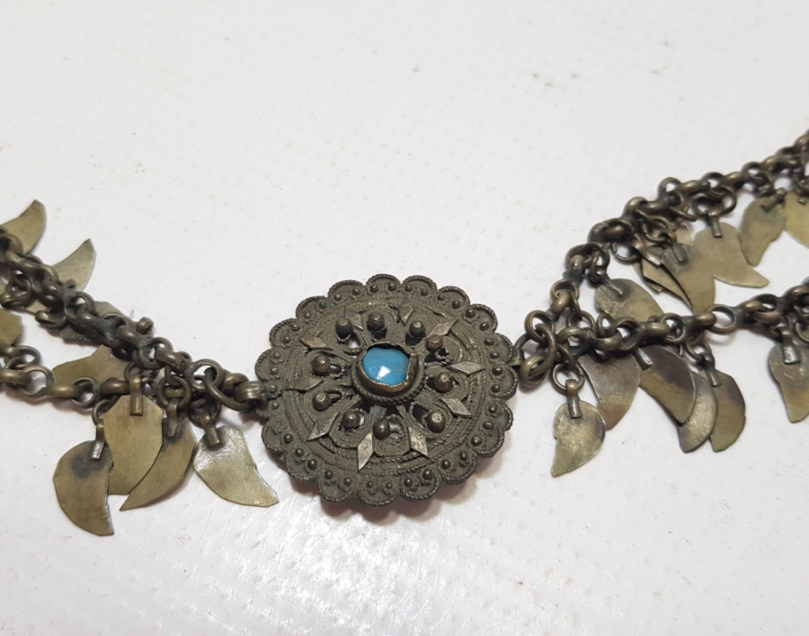 OSMANLI DÖNEMİ TURKUAZ TAŞLI VE GÜHERZE İŞÇİLİKLİ GÜMÜŞ GELİN ALINLIĞI