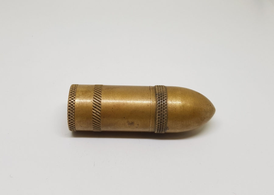 1. DÜNYA SAVAŞI DÖNEMİ TOP MERMİSİ FORMUNDA YAPILMIŞ OSMANLI DÖNEMİ SUBAY ÇAKMAĞI