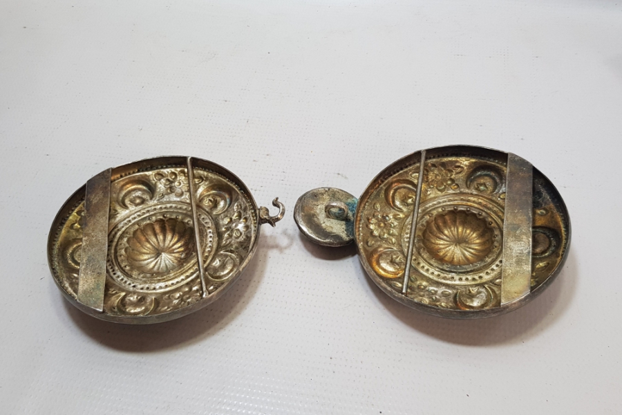 OSMANLI DÖNEMİ KABARTMA İŞÇİLİKLİ VE ÜZERİ AY YILDIZLI GELİN KEMERİ