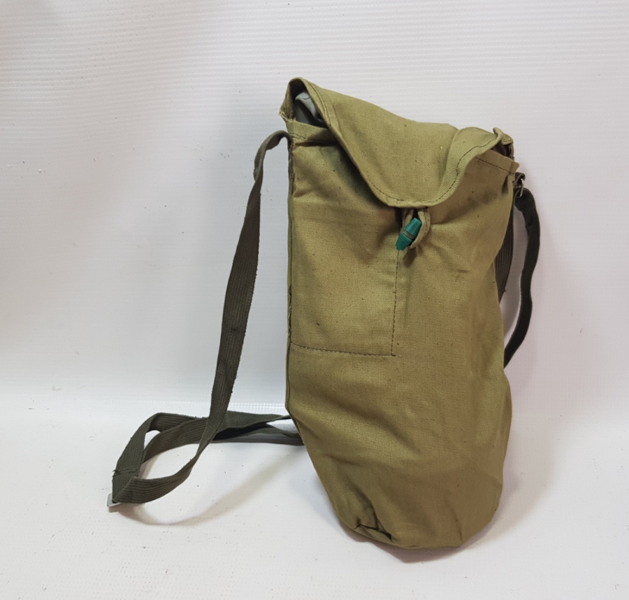 ORİJİNAL ÇANTASINDA ANTİKA GAZ MASKESİ