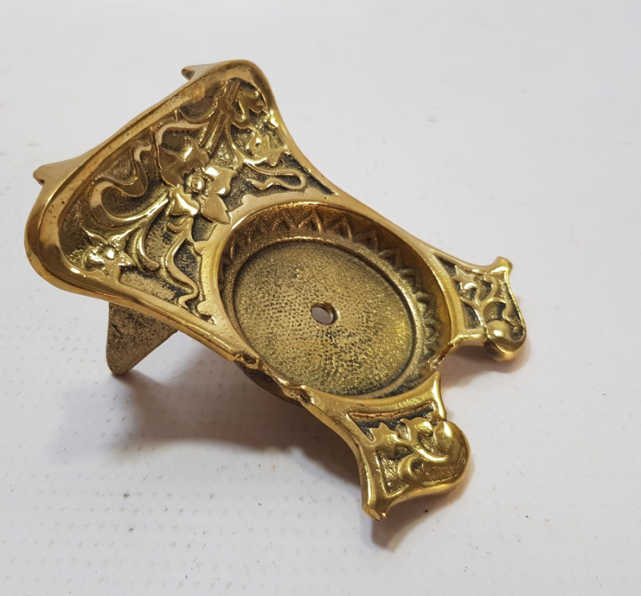 KABARTMA İŞÇİLİKLİ NADİR FORMDA OSMANLI DÖNEMİ CEP SAATİ STANDI