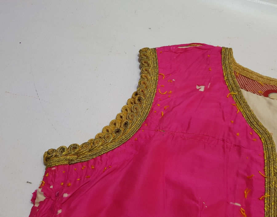 İPEK VE GÜMÜŞ SIRMA İŞÇİLİKLİ OSMANLI DÖNEMİ NADİR RUMELİ KIZ CEPKENİ