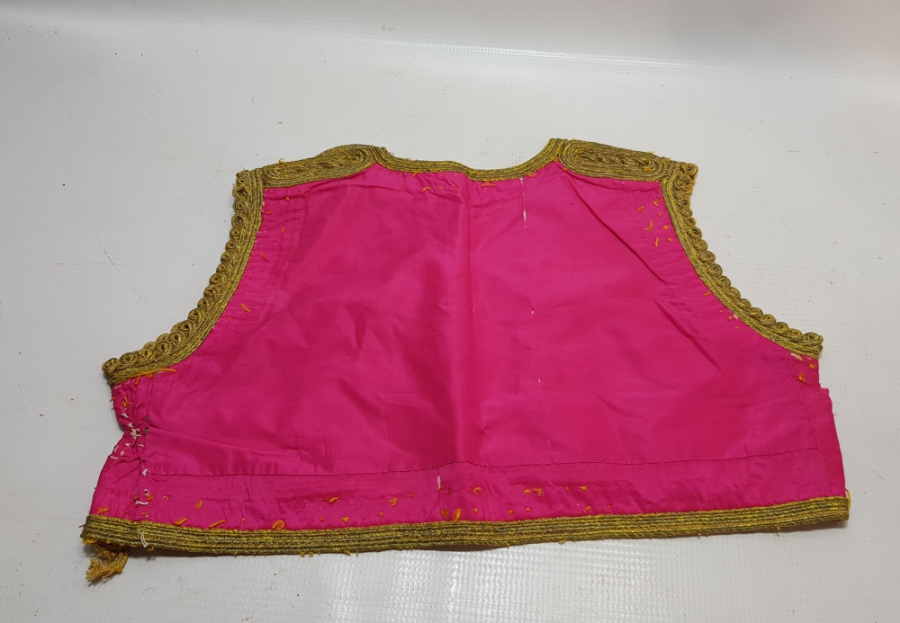 İPEK VE GÜMÜŞ SIRMA İŞÇİLİKLİ OSMANLI DÖNEMİ NADİR RUMELİ KIZ CEPKENİ