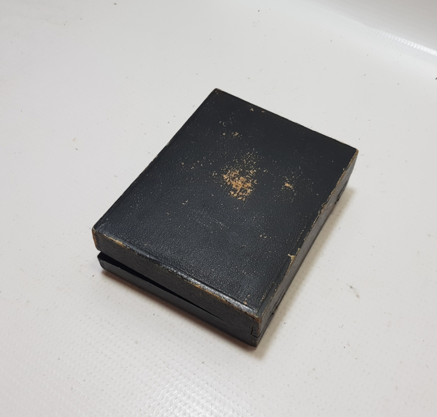 ORİJİNAL KUTUSUNDA 1900 BAŞLARI FİLDİŞİ KAPLI ÇOK NADİR İNCİL