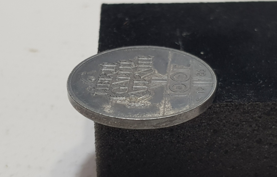 ÖZGÜRLÜK HEYKELİ'NİN YAPIMININ 100. YILI ANISINA BASTIRILMIŞ GÜMÜŞ HATIRA PARA