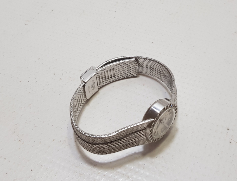 OMEGA MARKA KURMALI ANTİKA KOL SAATİ