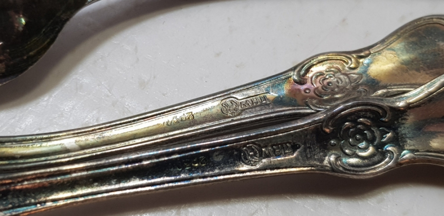 ORİJİNAL KUTUSUNDA SOVYET RUSYA YAPIMI GÜMÜŞ KAPLAMA KAŞIK TAKIMI