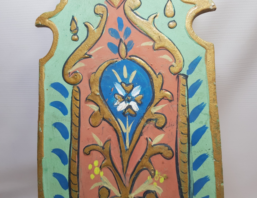 EDİRNEKARİ FORMDA YAPILMIŞ ÜZERİ İŞLEMELİ ANTİKA LAMBALIK - KAVUKLUK