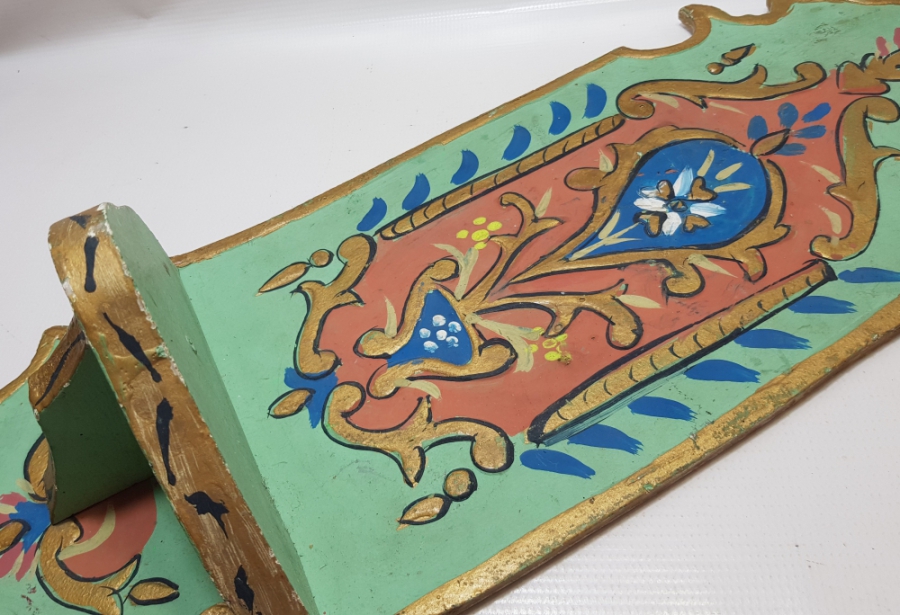 EDİRNEKARİ FORMDA YAPILMIŞ ÜZERİ İŞLEMELİ ANTİKA LAMBALIK - KAVUKLUK