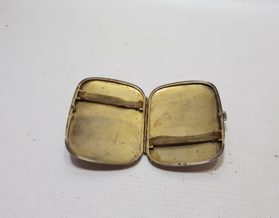 ÜZERİ OSMANLICA YAZILI VE KALEM İŞÇİLİKLİ OSMANLI DÖNEMİ SİGARA TABAKASI