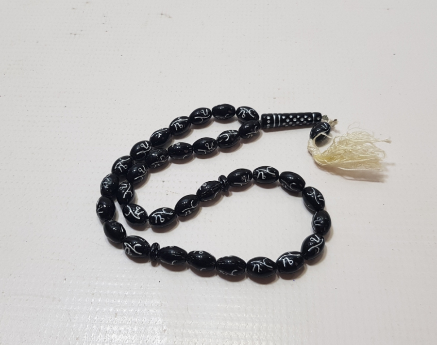 ÜZERİNDE GÜMÜŞ VARAKLA ESMAÜL HÜSNA YAZILI OSMANLI DÖNEMİ ÇOK NADİR 33LÜ BEYKOZ TESPİH