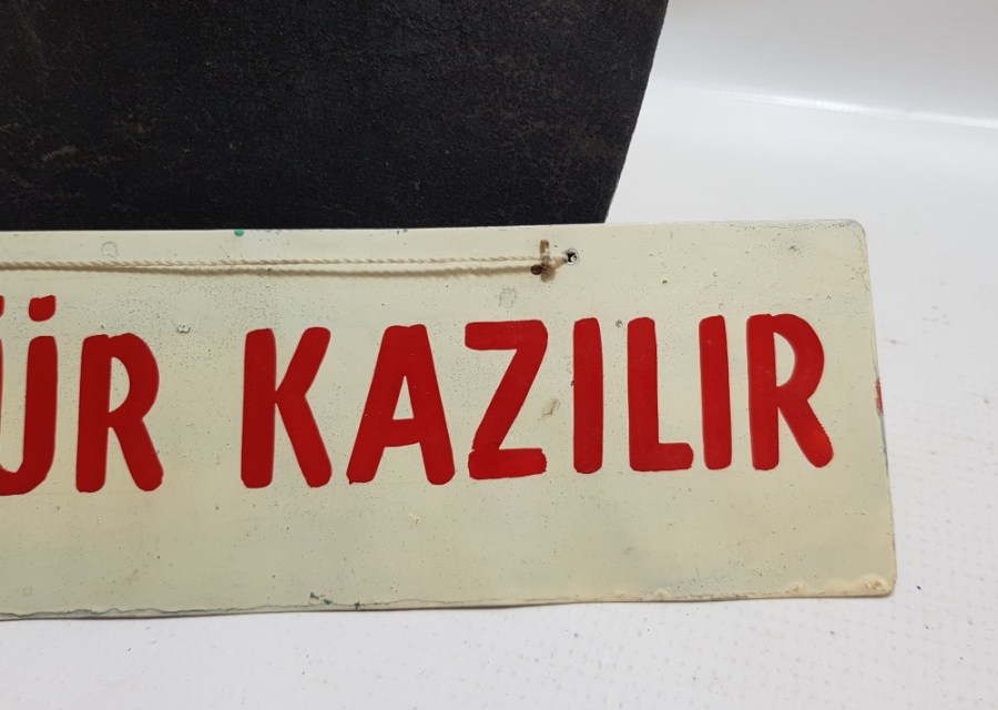 İKİ TARAFI YAZILI HAKKAK - MÜHÜR KAZIYICISI TABELASI