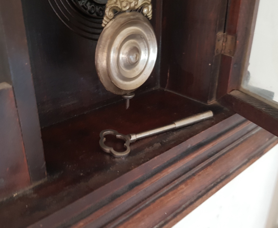 OSMANLI DÖNEMİ NADİR FORMDA BÜYÜK BOY MASA VE DUVAR SAATİ