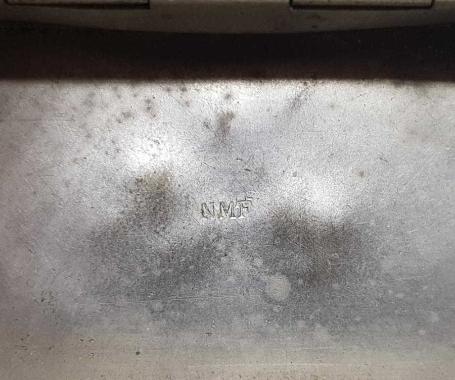 ÜZERİ İŞLEMELİ OSMANLI DÖNEMİ ZENNE TÜTÜN TABAKASI