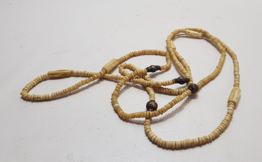 UZAKDOĞU YAPIMI BÜYÜK BOY ANTİKA KEMİK GERDANLIK