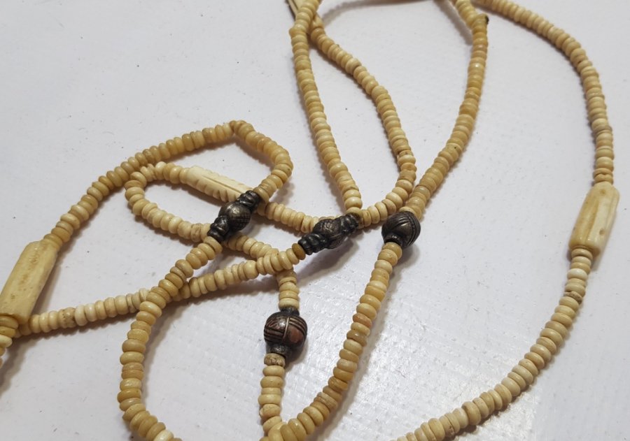 UZAKDOĞU YAPIMI BÜYÜK BOY ANTİKA KEMİK GERDANLIK