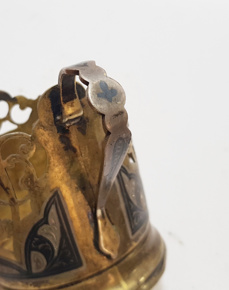 GÜMÜŞ ÜZERİ SAVAT İŞÇİLİKLİ VE ALTIN VERMEYLİ OSMANLI DÖNEMİ NADİR BARDAK ZARFI