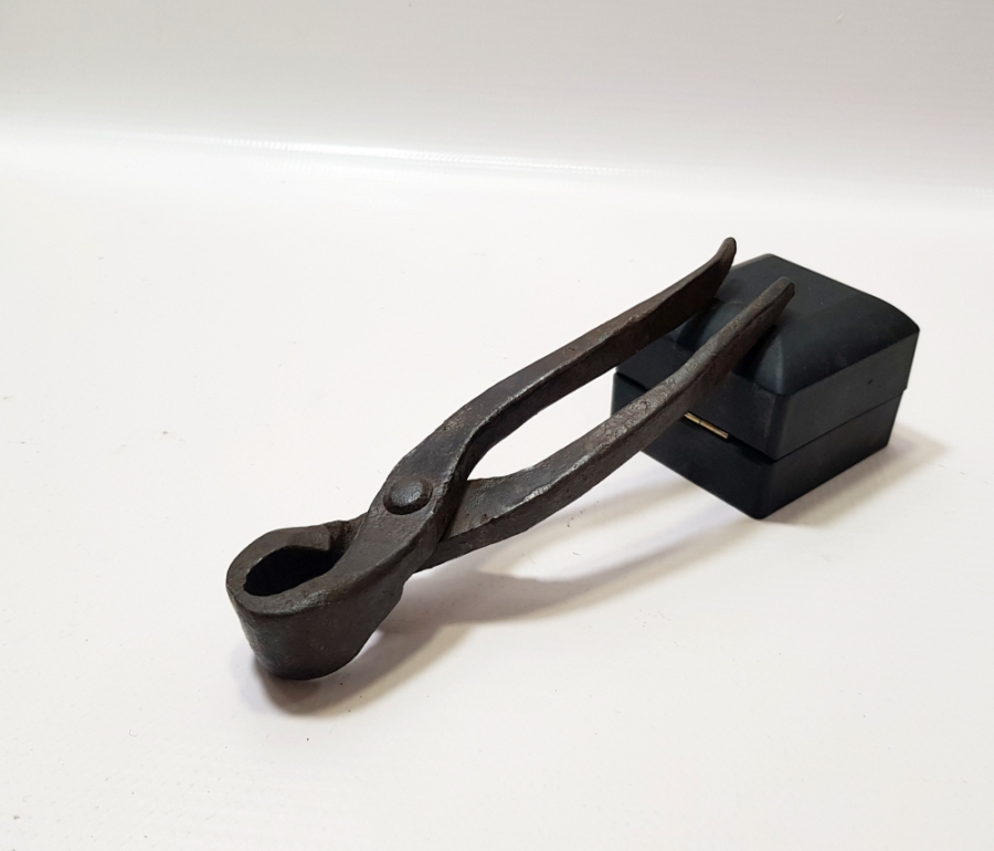 1929 TARİHLİ EL YAPIMI ANTİKA KERPETEN