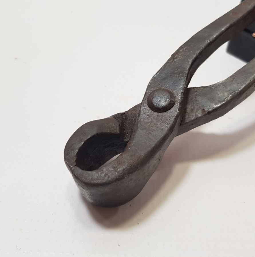 1929 TARİHLİ EL YAPIMI ANTİKA KERPETEN