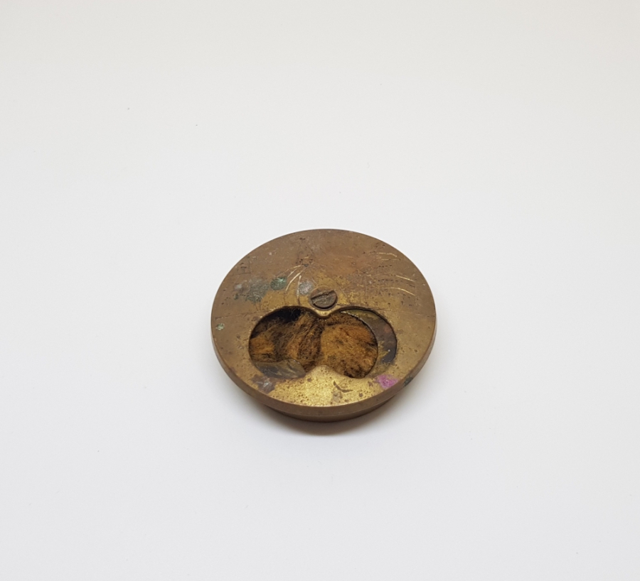 ÜZERİ KALEM İŞÇİLİKLİ ANTİKA HACI MİSİ KUTUSU