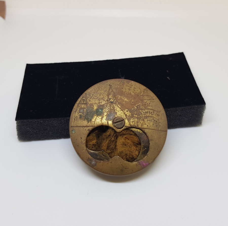 ÜZERİ KALEM İŞÇİLİKLİ ANTİKA HACI MİSİ KUTUSU