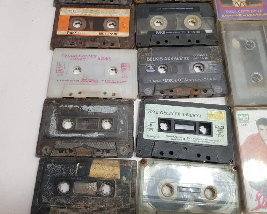 19 ADET ANTİKA KASET