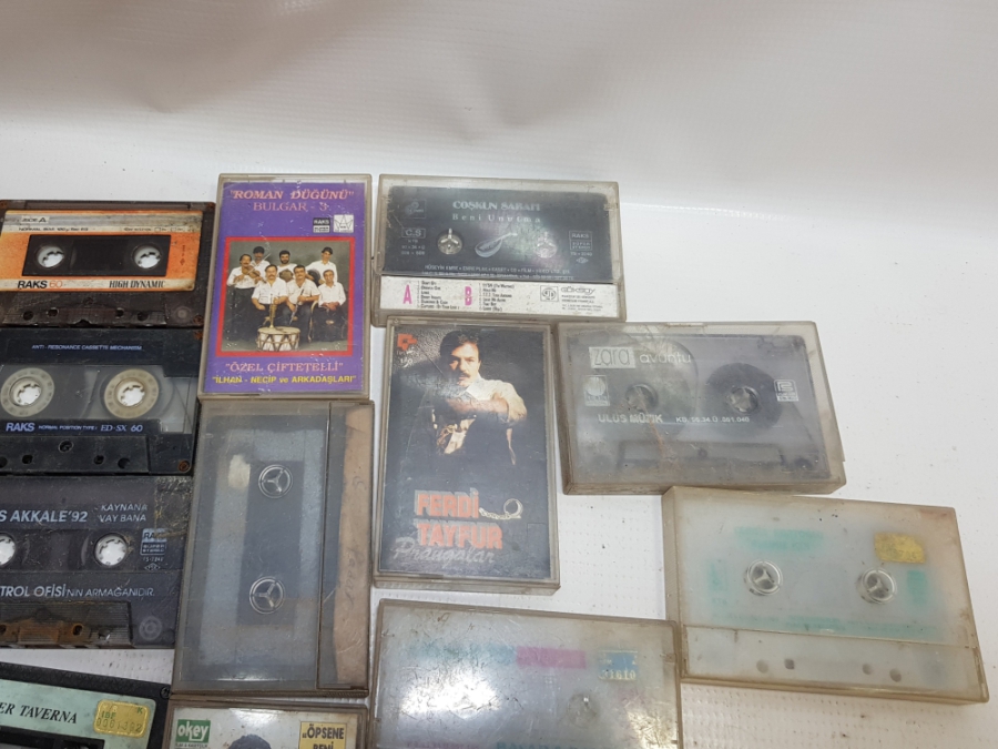 19 ADET ANTİKA KASET