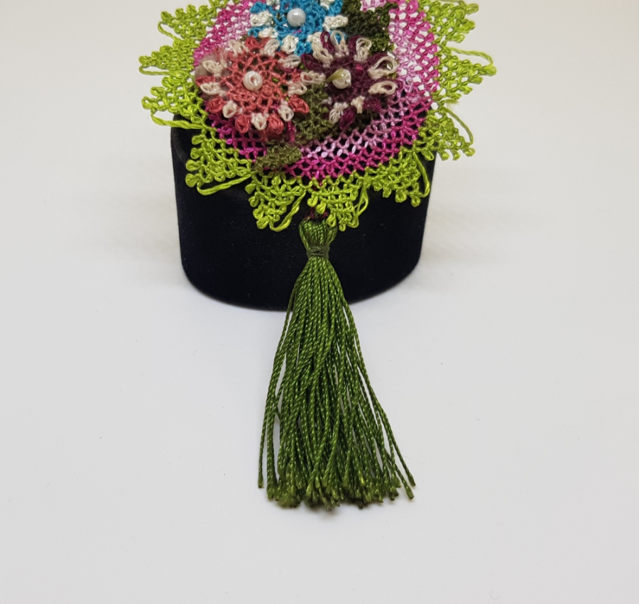 İĞNE OYASINDAN YAPILMIŞ ANTİKA BROŞ