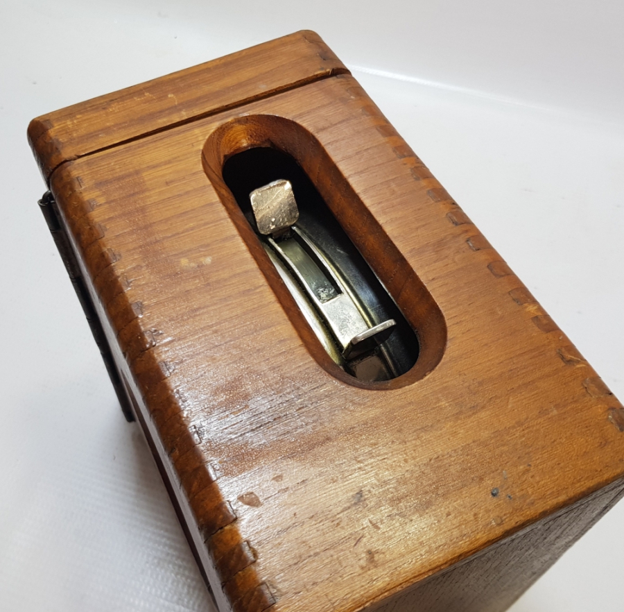 1900 BAŞLARI NADİR FORMDA GÜVERCİN POSTA YARIŞ SAATİ