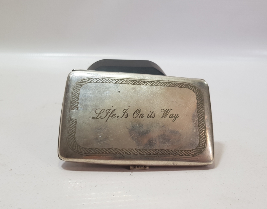 ÜZERİ KORSAN FİGÜRLÜ ANTİKA GÜMÜŞ SİGARA TABAKASI