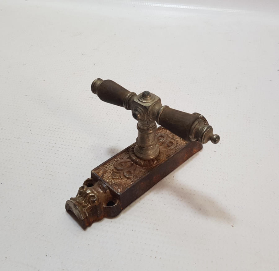 ÜZERİ İŞLEMELİ OSMANLI DÖNEMİ ÇOK NADİR PARA KASASI AÇMA KOLU