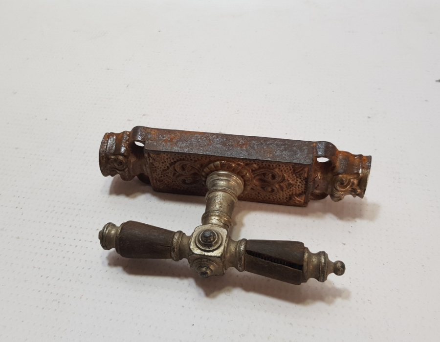 ÜZERİ İŞLEMELİ OSMANLI DÖNEMİ ÇOK NADİR PARA KASASI AÇMA KOLU