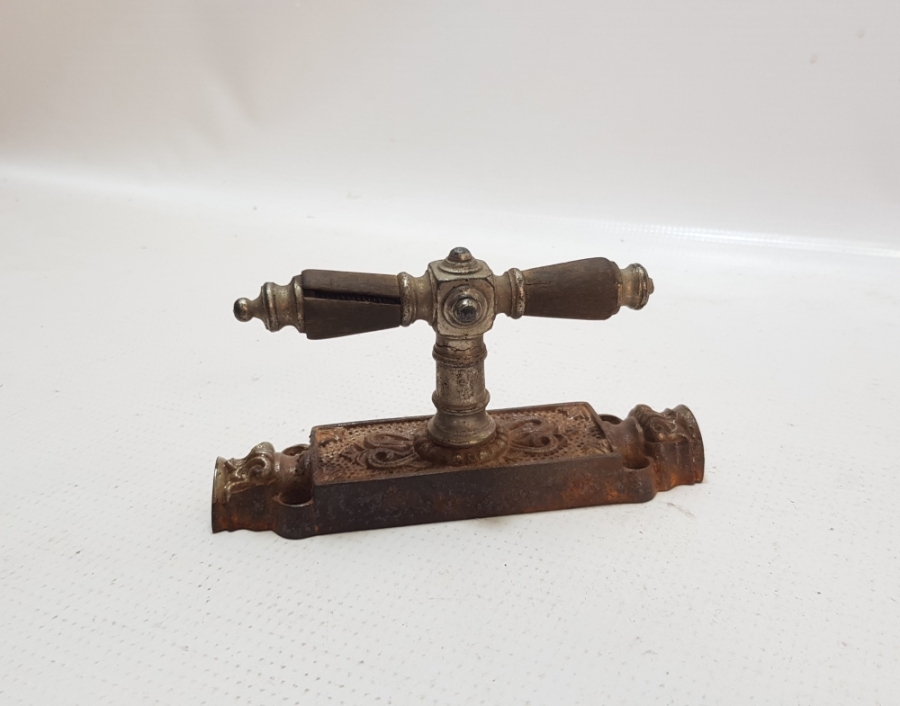 ÜZERİ İŞLEMELİ OSMANLI DÖNEMİ ÇOK NADİR PARA KASASI AÇMA KOLU