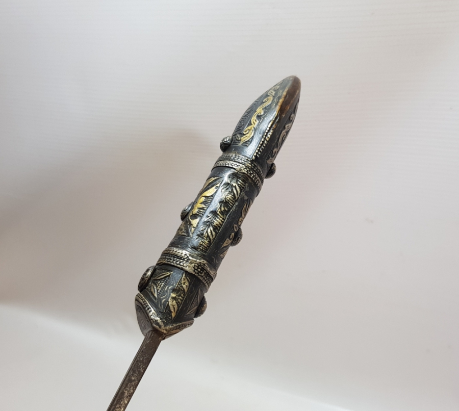 GÜMÜŞ VE ALTINLI OSMANLI DÖNEMİ ŞAŞKA FORMLU ÇERKES KAMASI