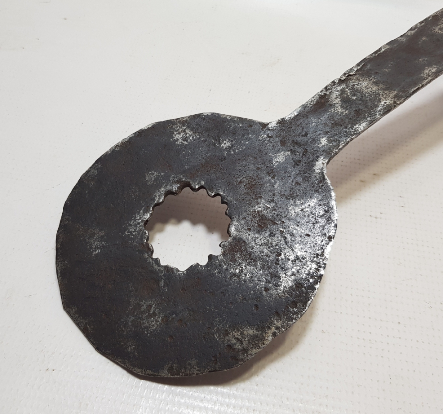 OSMANLI DÖNEMİ EL YAPIMI KURŞUN DÖKME POTASI TUTMACI