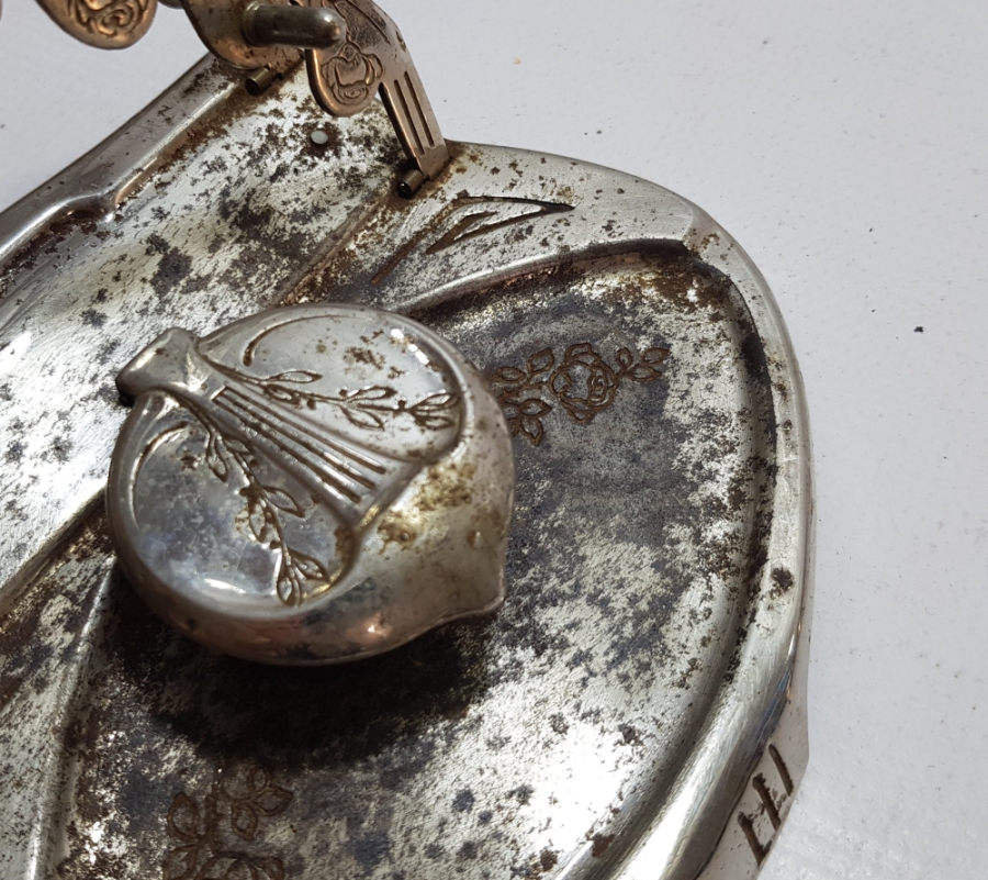 KABARTMA İŞÇİLİKLİ ANTİKA MASAÜSTÜ HOKKASI