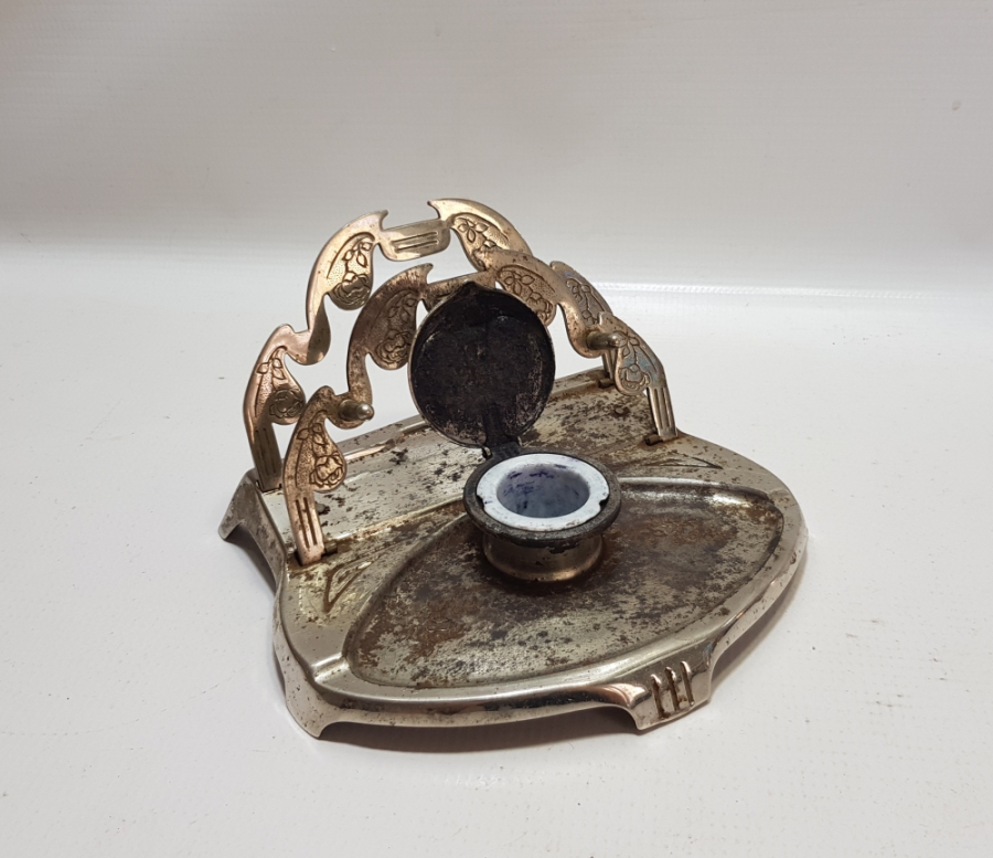 KABARTMA İŞÇİLİKLİ ANTİKA MASAÜSTÜ HOKKASI