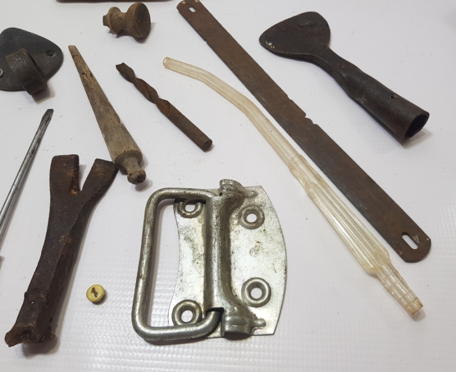 ANTİKA ALET-EDEVAT LOTU