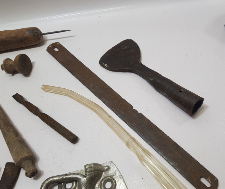 ANTİKA ALET-EDEVAT LOTU