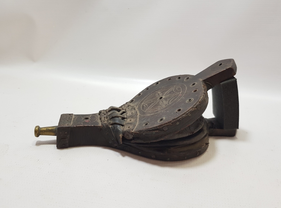 OSMANLI DÖNEMİ ÜZERİ İŞLEMELİ NADİR AHŞAP KUYUMCU KÖRÜĞÜ